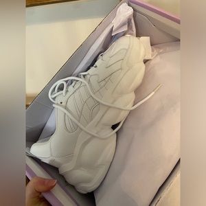 Berness White Sneaker